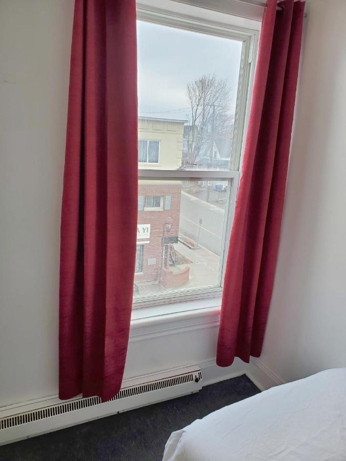 Booking-Eddy- Single Room With Self Check-In Hull Exteriér fotografie
