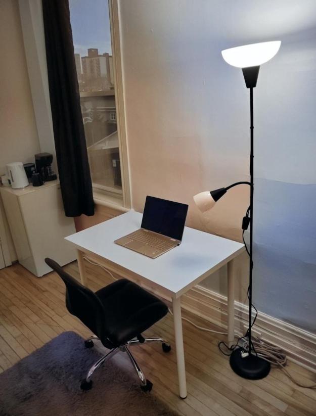 Booking-Eddy- Single Room With Self Check-In Hull Exteriér fotografie
