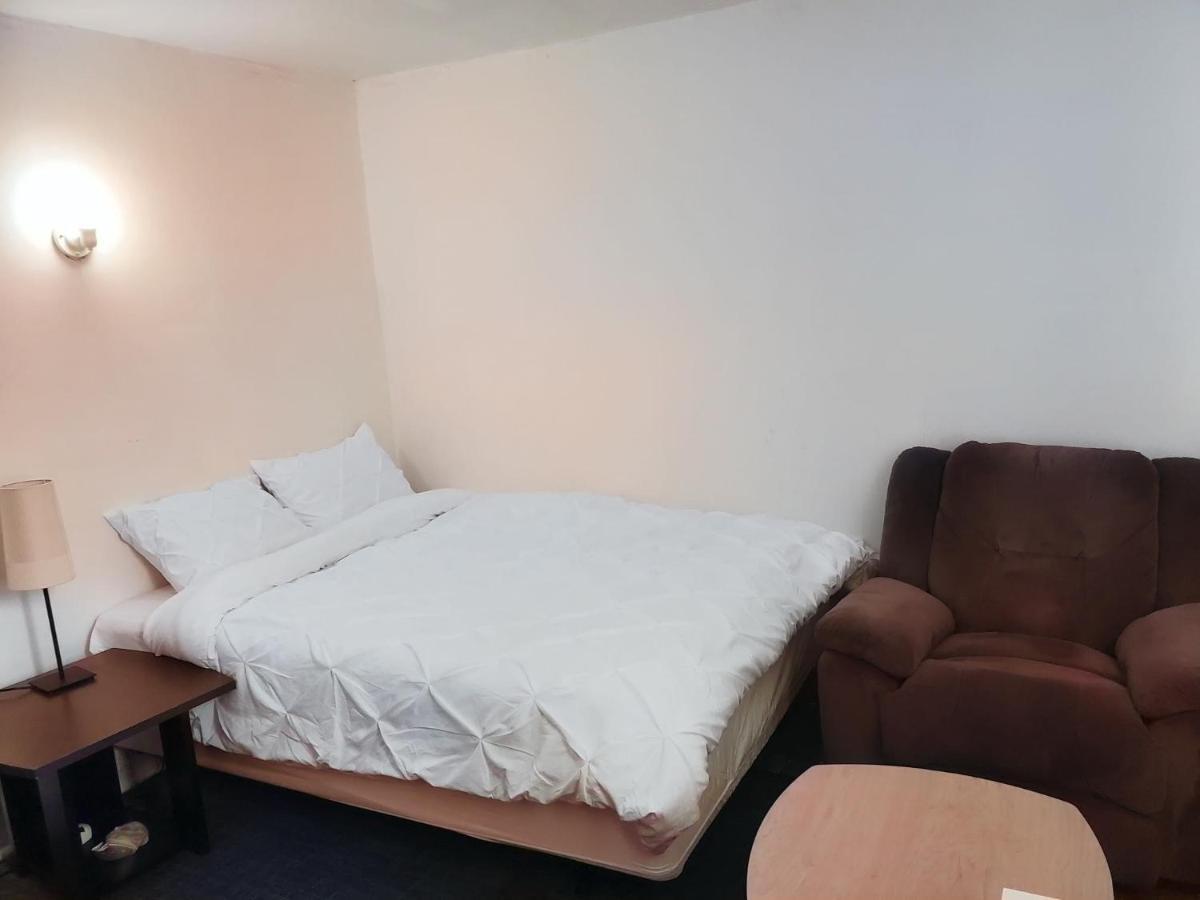 Booking-Eddy- Single Room With Self Check-In Hull Exteriér fotografie