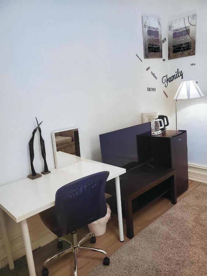 Booking-Eddy- Single Room With Self Check-In Hull Exteriér fotografie