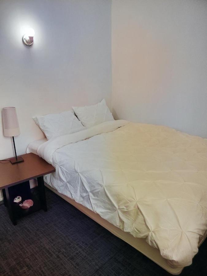 Booking-Eddy- Single Room With Self Check-In Hull Exteriér fotografie