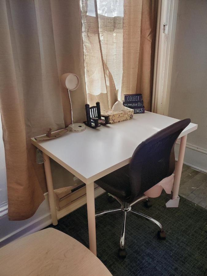 Booking-Eddy- Single Room With Self Check-In Hull Exteriér fotografie
