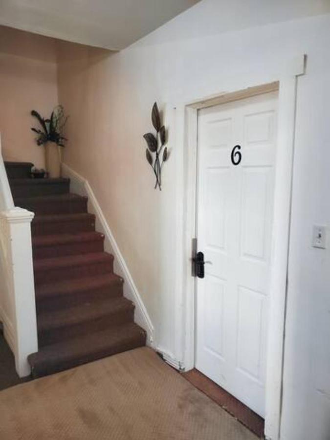 Booking-Eddy- Single Room With Self Check-In Hull Exteriér fotografie