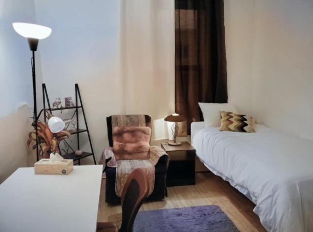 Booking-Eddy- Single Room With Self Check-In Hull Exteriér fotografie